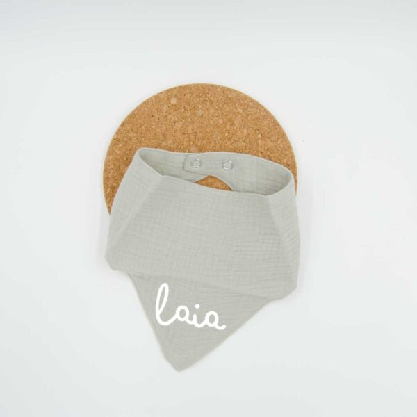 bandana personalizada con nombre para bebé - Imagen 3