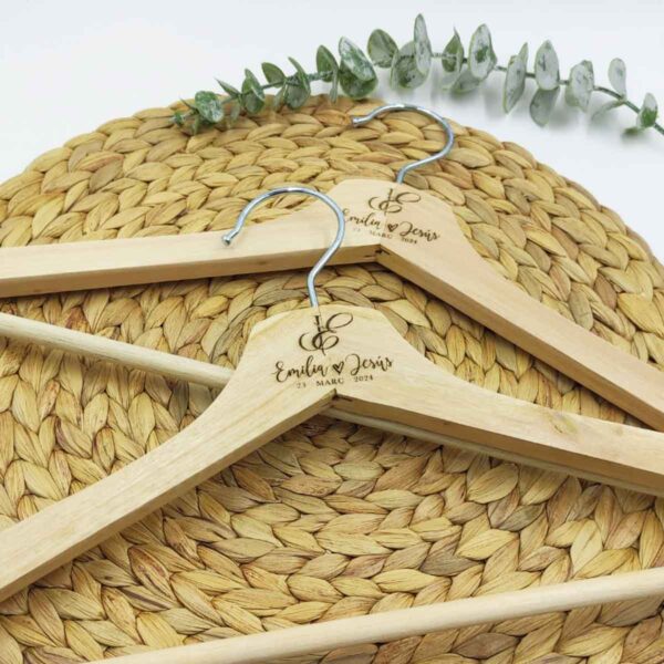 Perchas personalizadas para parejas