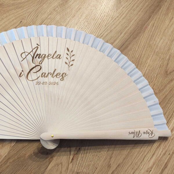 Abanico personalizado grabado