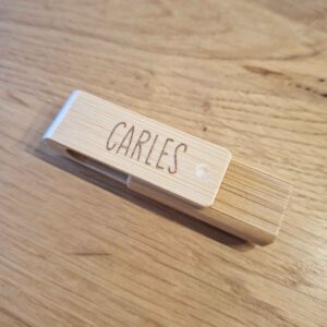 Memoria USB de bambú personalizada 16GB con el nombre