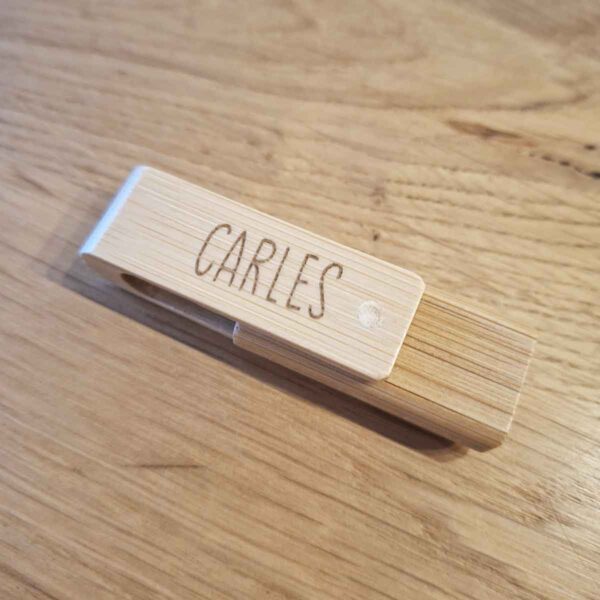 Memoria USB de bambú personalizada 16GB con el nombre